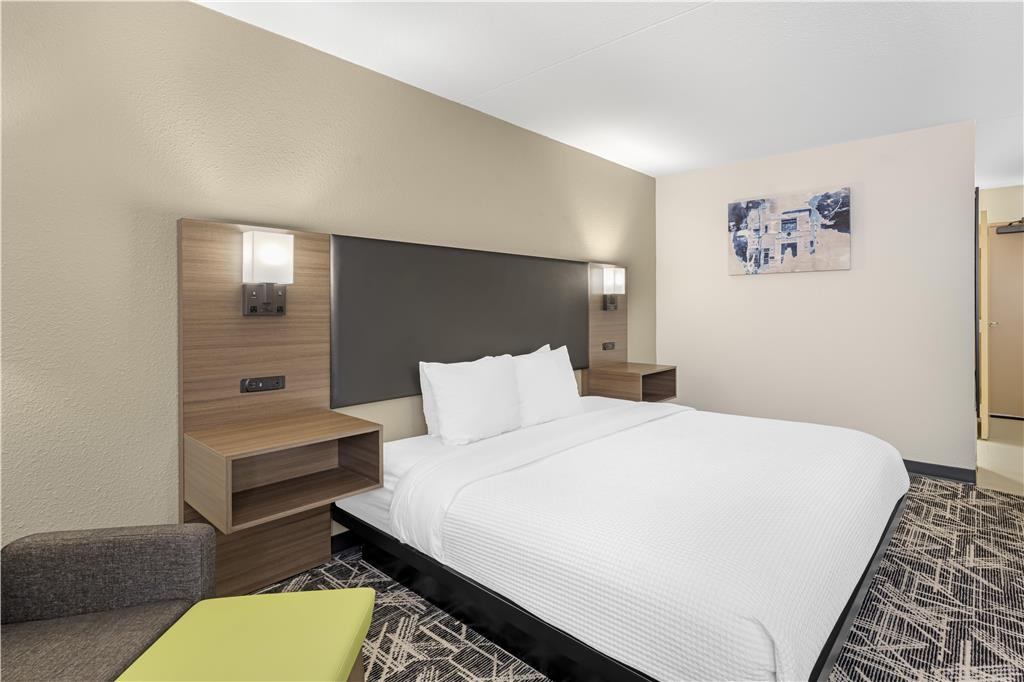 Best Western Plus York Hotel & Conference Center photo 2