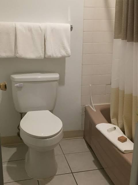 Cougar Land Motel photo 3
