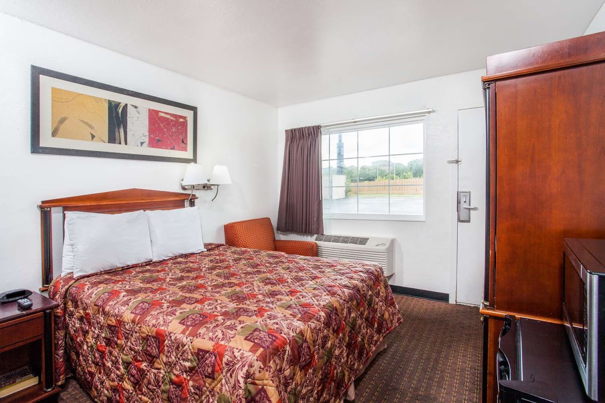 Travelodge - Nashville TN photo 2