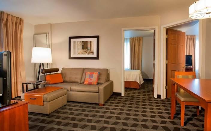TownePlace Suites by Marriott Dulles Airport photo 2