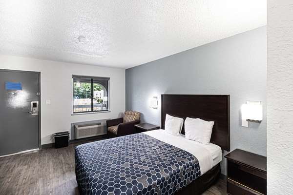 Rodeway Inn At Fort Lee photo 2
