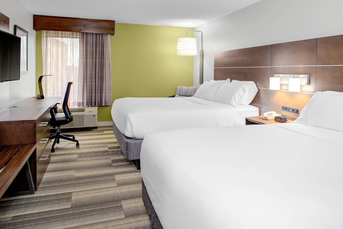 Holiday Inn Express Chester by IHG photo 2