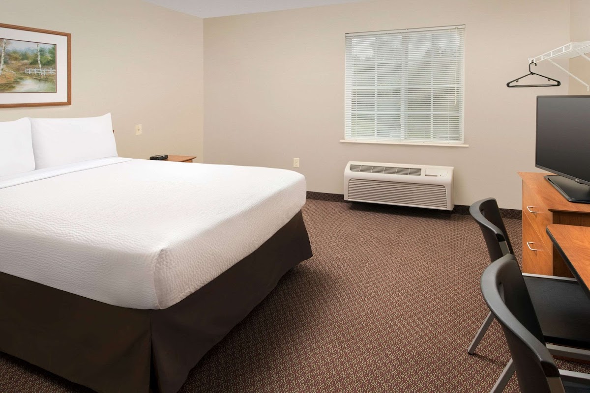 WoodSpring Suites Raleigh Apex photo 2
