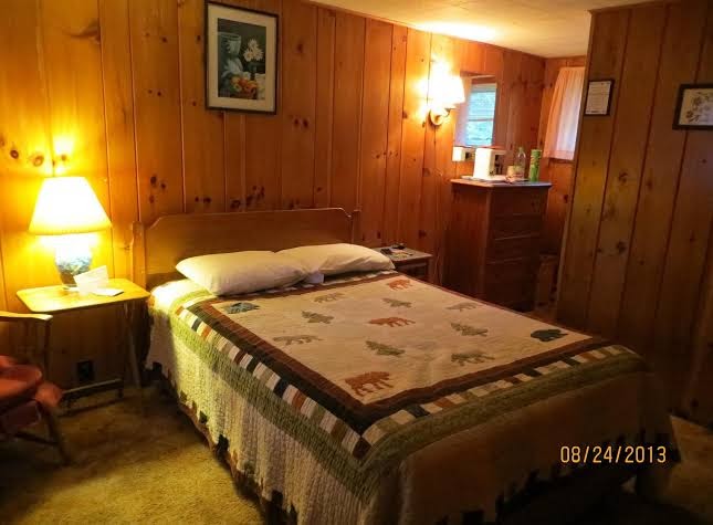 Point Breeze Motel and Cottages photo 3