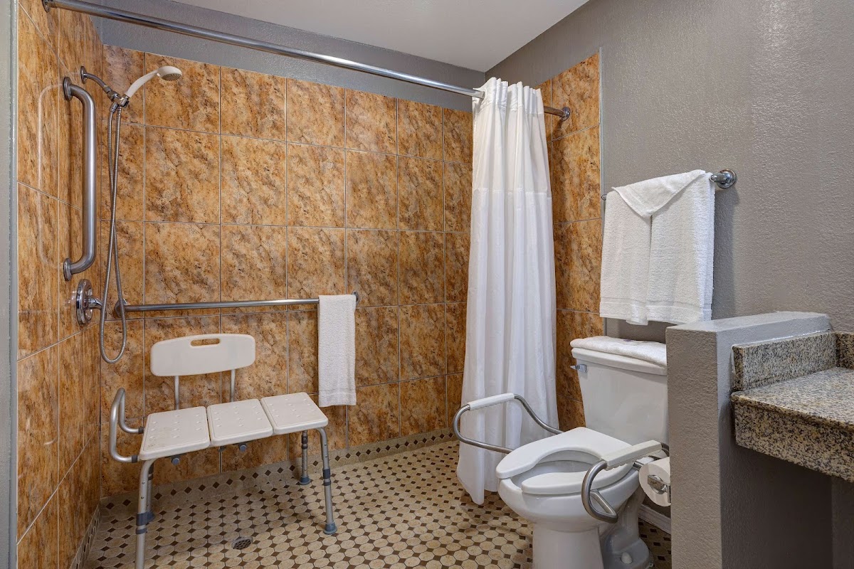 Motel 6 Buttonwillow, CA Central photo 3