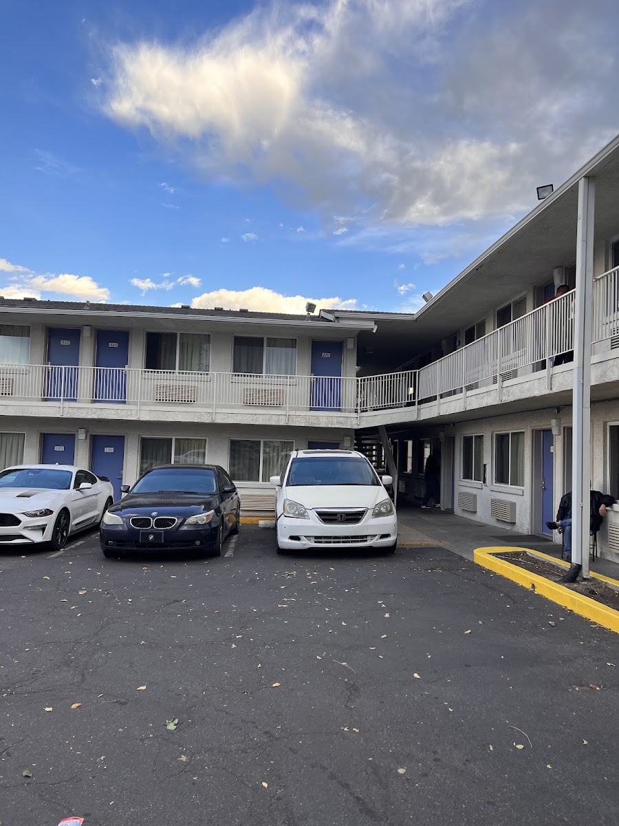 Motel 6 Lakewood, CO - Denver