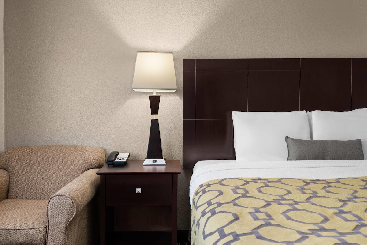 Baymont by Wyndham Jefferson City photo 2