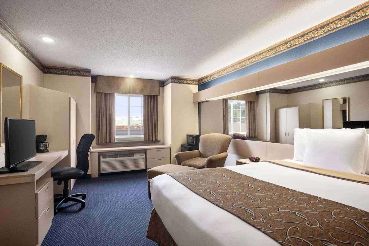 Travelodge by Wyndham Fort Scott photo 2