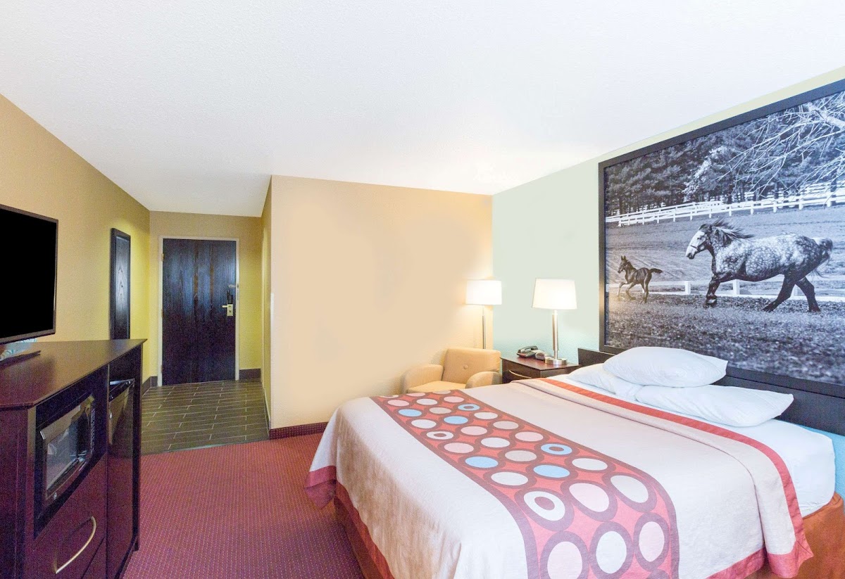 Super 8 by Wyndham Richmond photo 2