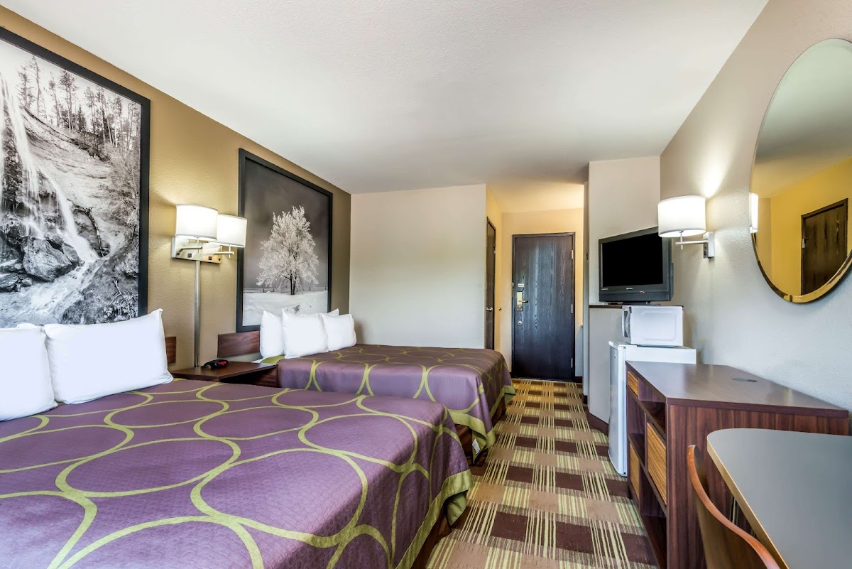 Super 8 by Wyndham Kimball photo 2
