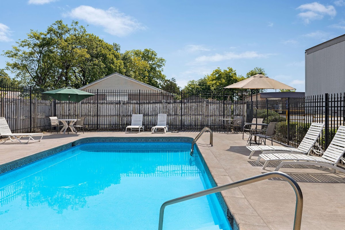 Days Inn by Wyndham Demopolis photo 3