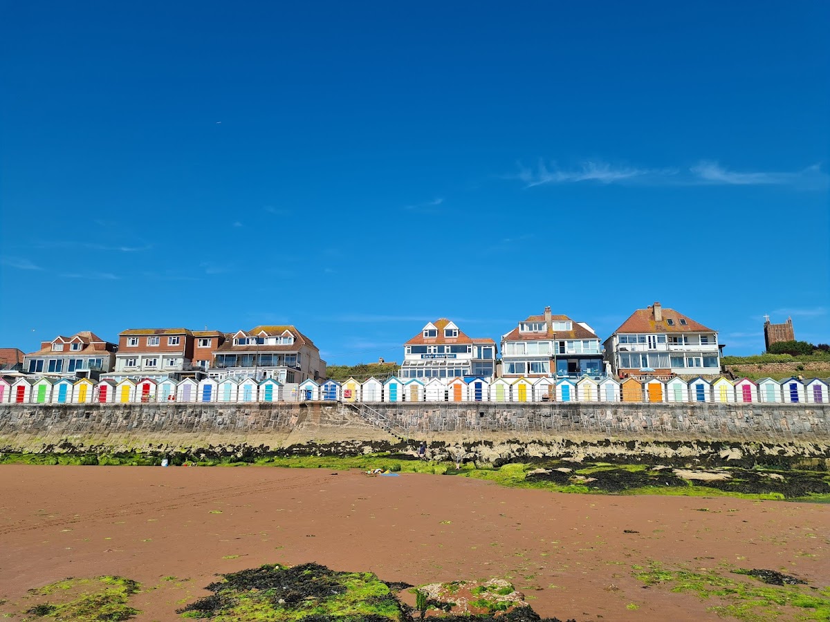 No 10 Beach Rooms
