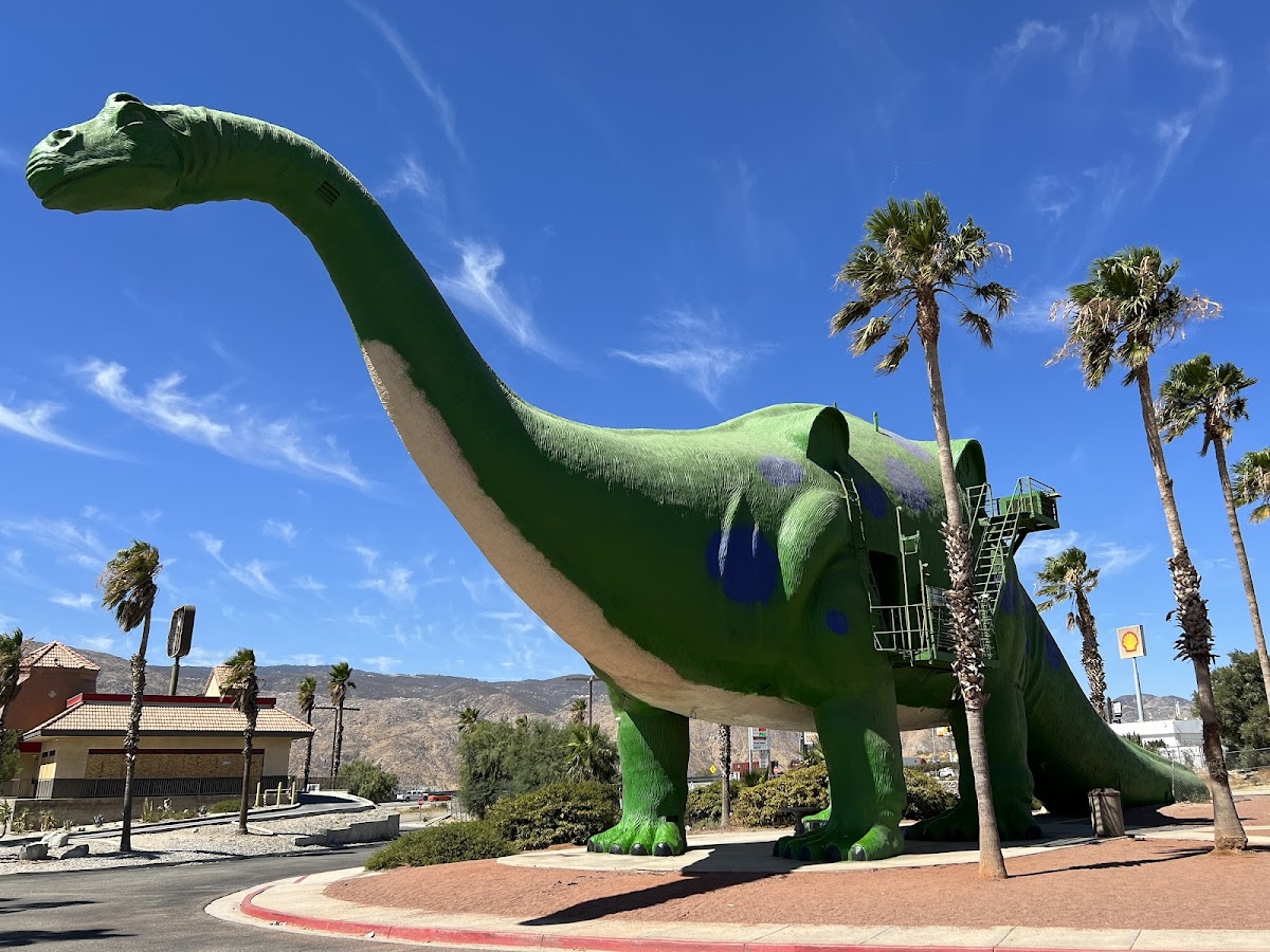 Cabazon Dinosaurs - World's Biggest Dinosaurs