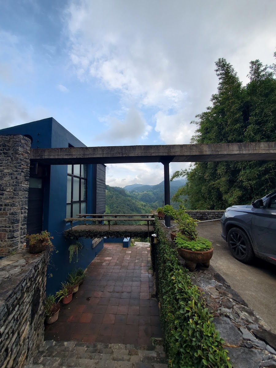 LA CASA DE LOS CUATRO VIENTOS