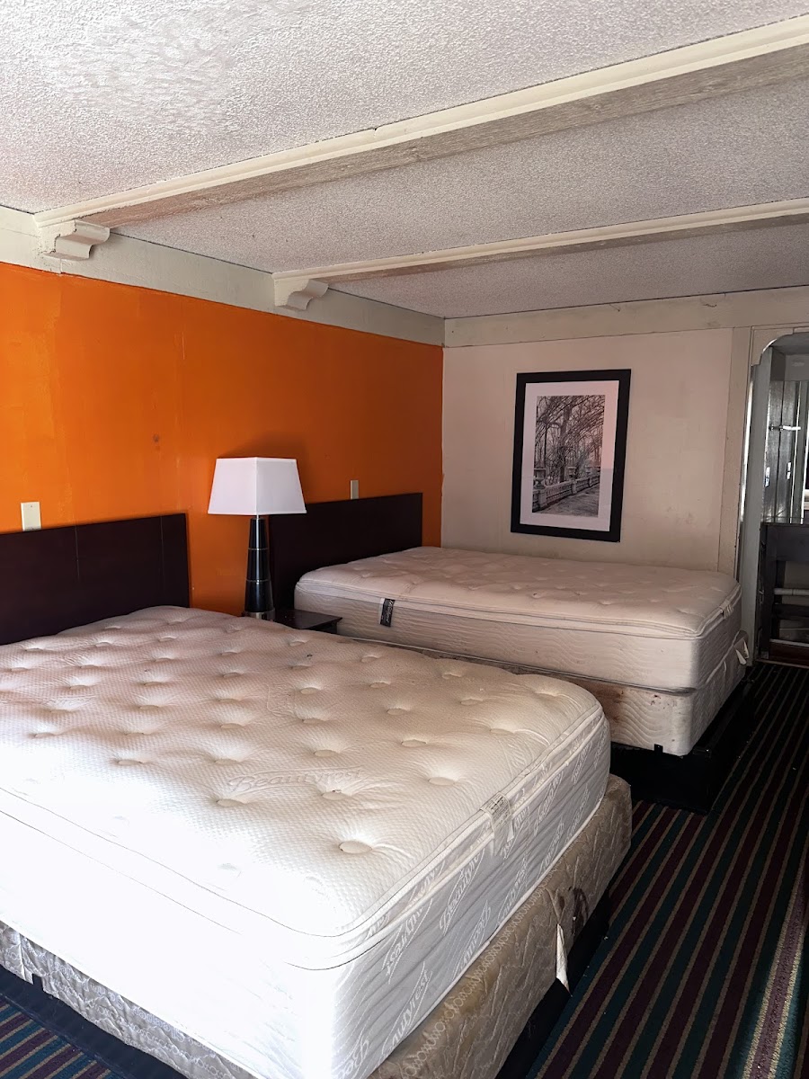 Sunrise Inn Elkton photo 2