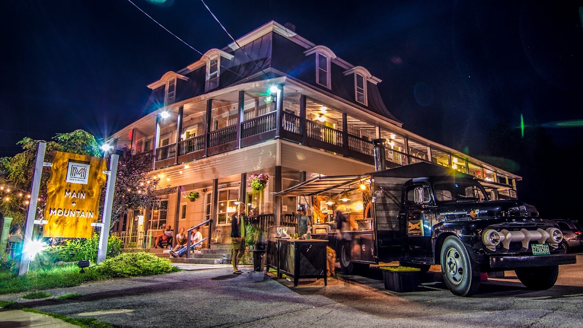 Main + Mountain Motel