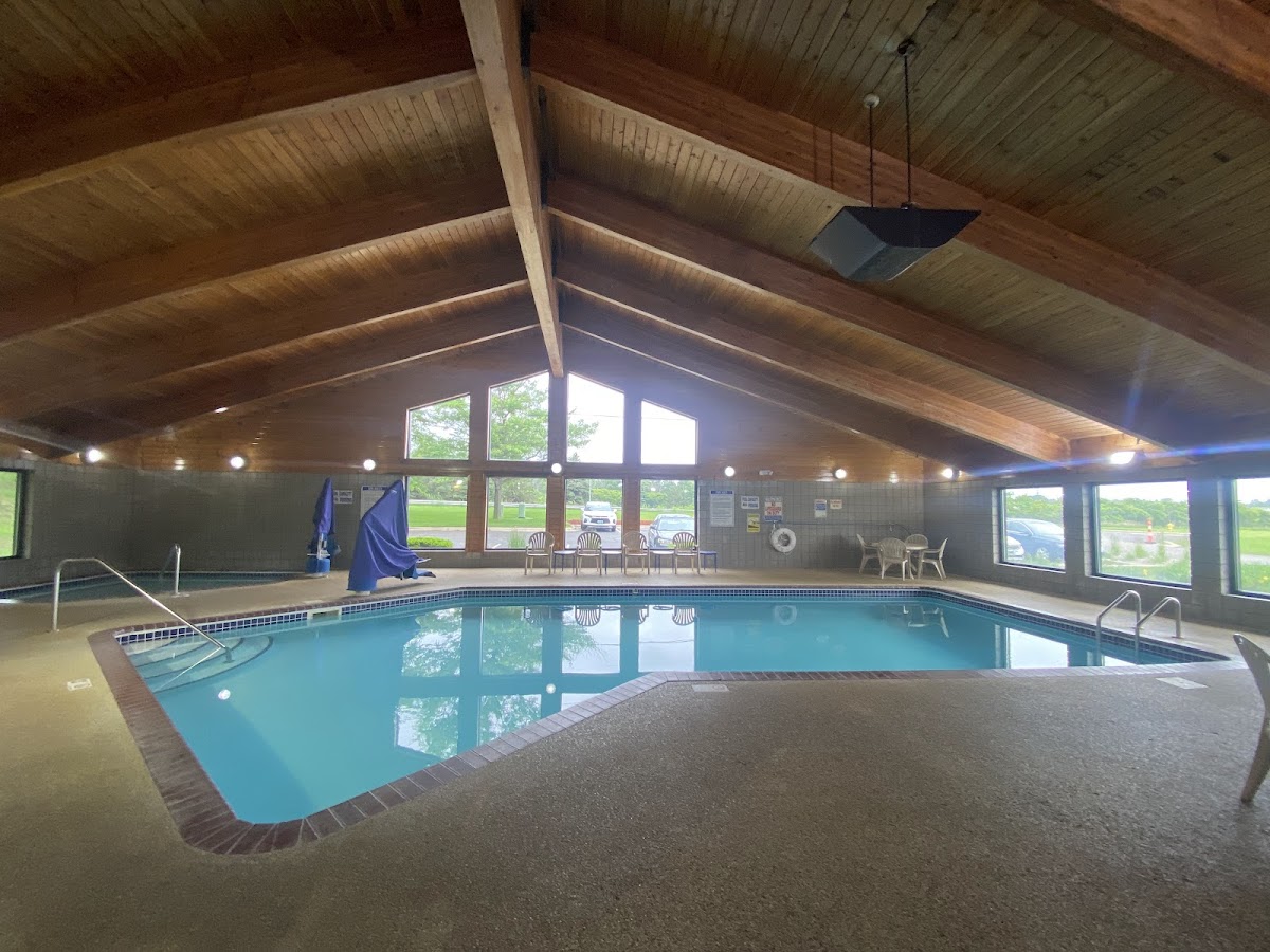 AmericInn by Wyndham Stillwater photo 3