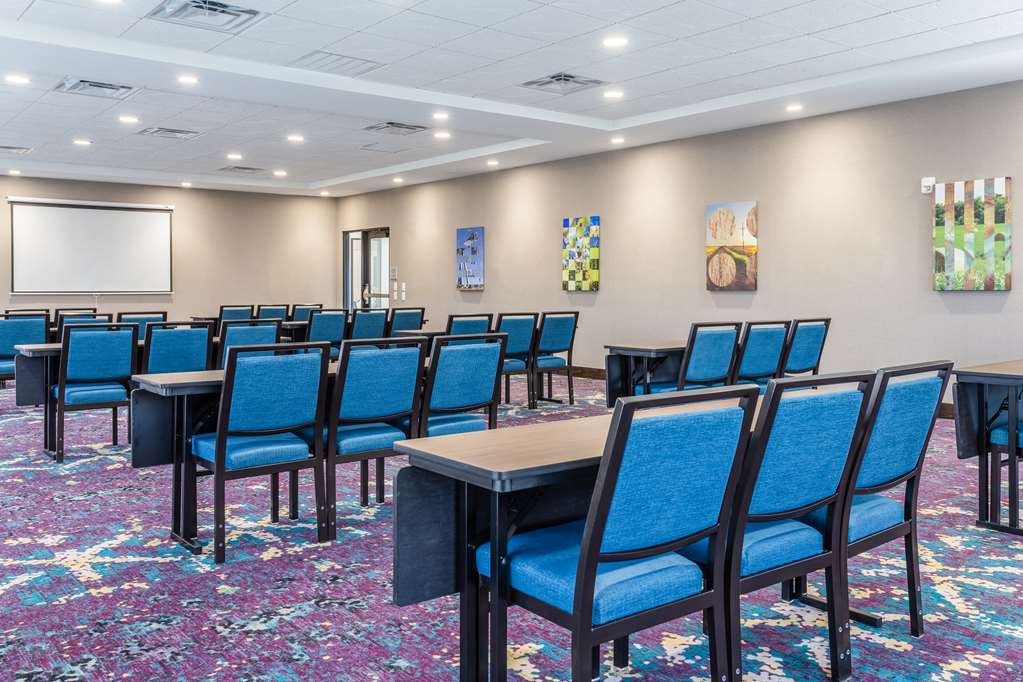 Hampton Inn & Suites Guymon photo 3