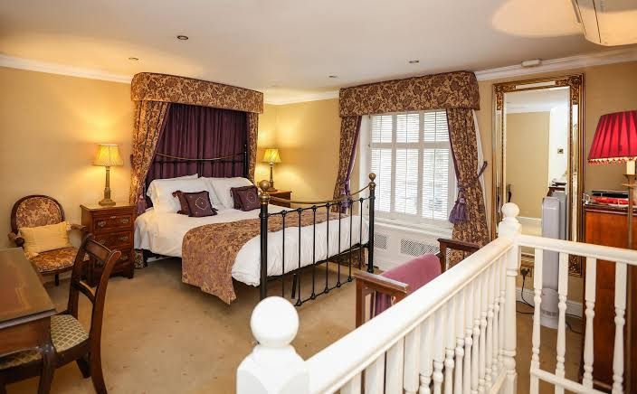 The Lord Bute Hotel & Restaurant photo 2