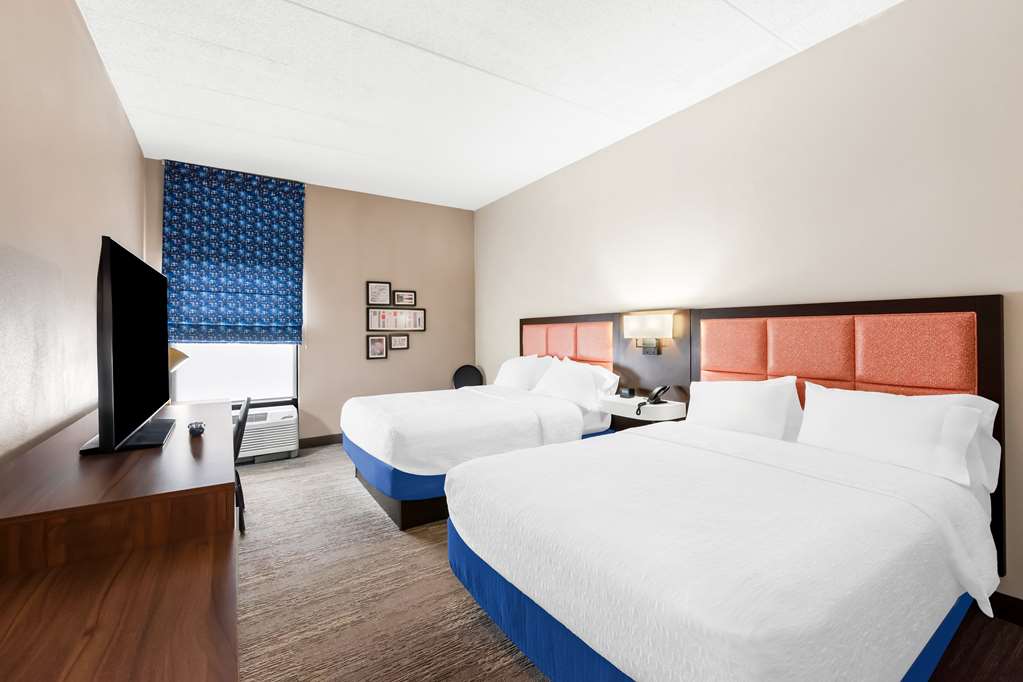 Hampton Inn Pennsville photo 2