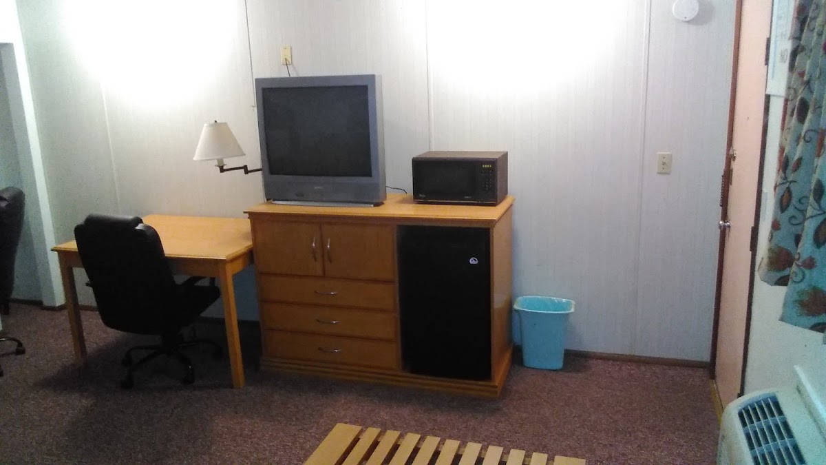 The Redwood Motel photo 3
