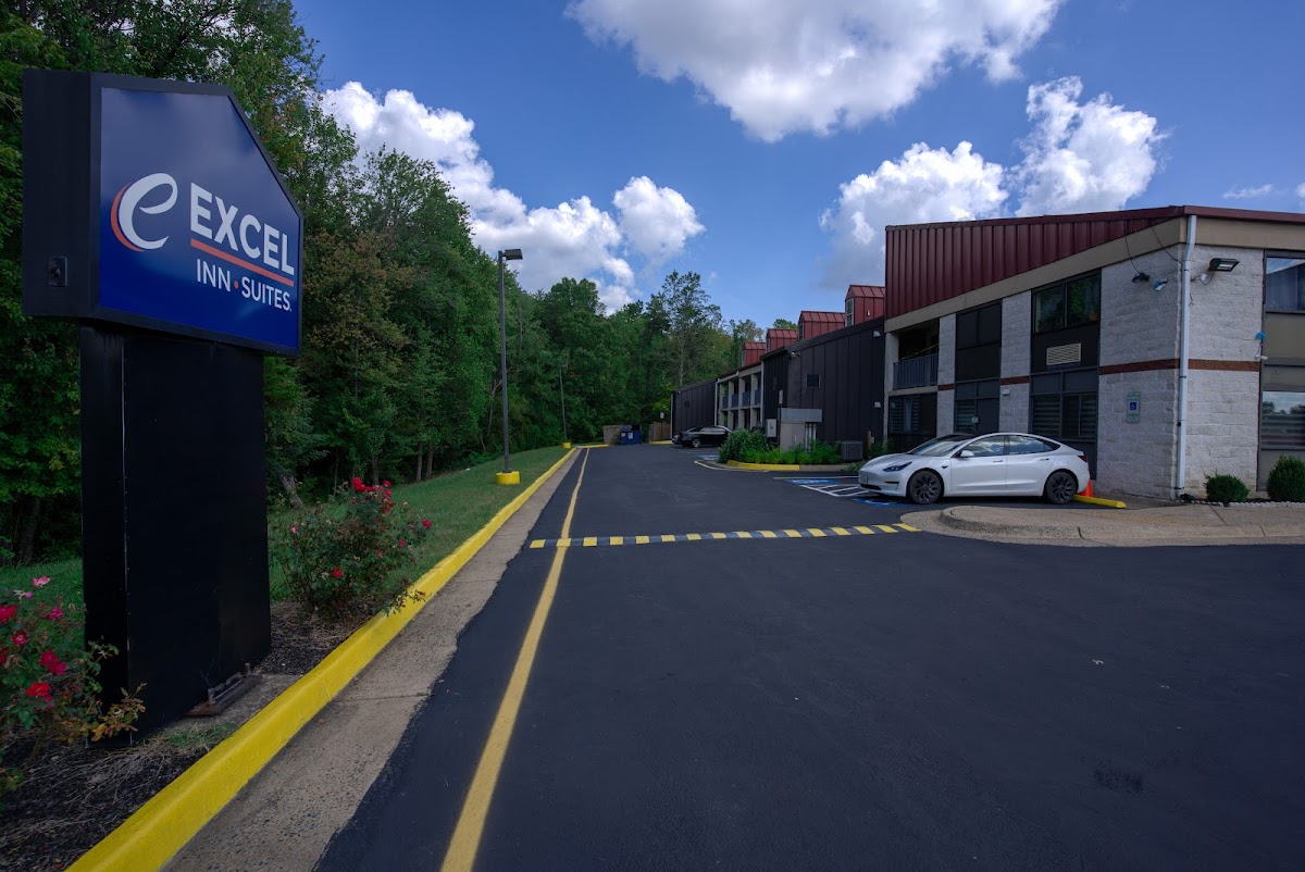 Excel Inn & Suites photo 2