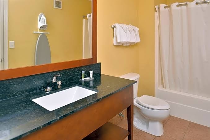 DOUGLAS INN & SUITES NW photo 3