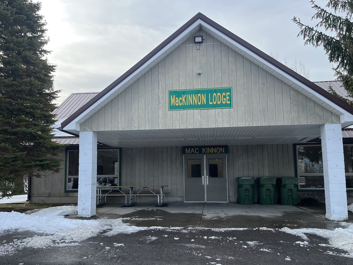 MacKinnon Lodge