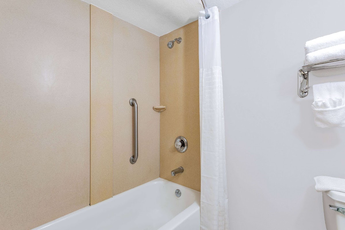 Days Inn by Wyndham N Orlando/Casselberry photo 3
