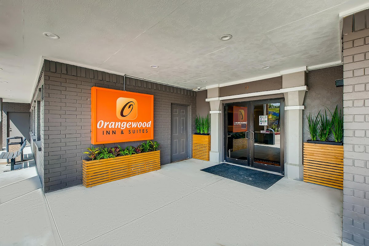 Orangewood Inn & Suites photo 3