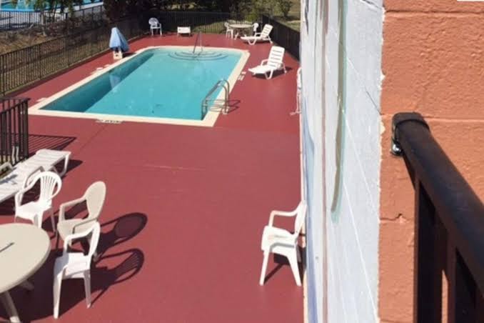 Econo Lodge Fort Myers North photo 3