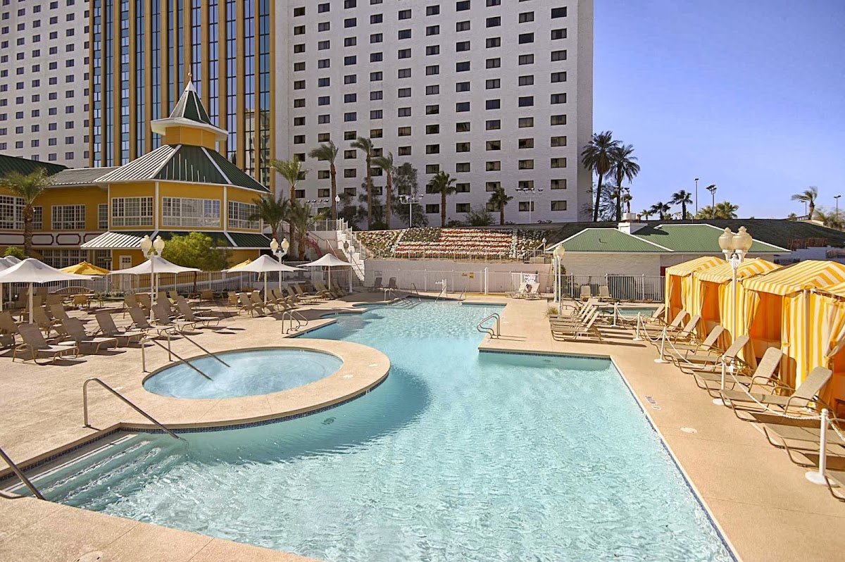 Tropicana Laughlin - A Caesars Rewards Destination photo 2