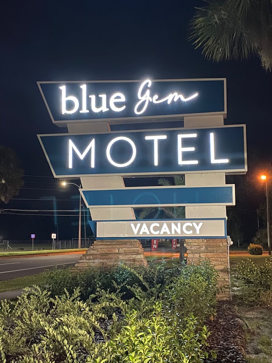 BlueGem Motel