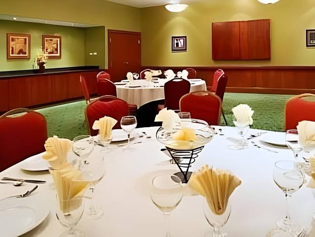 Courtyard by Marriott Pittsburgh Greensburg photo 2