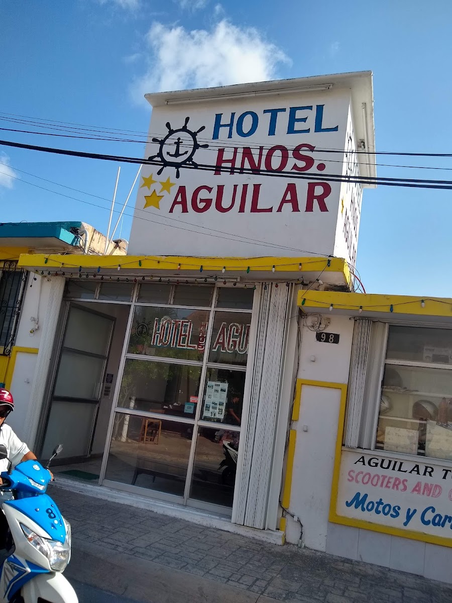 Hermanos Aguilar photo 2
