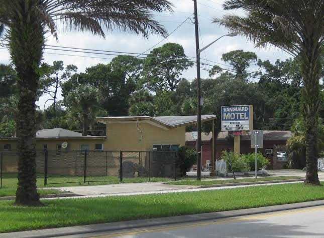 Vanguard Motel photo 2