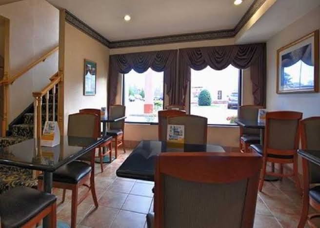 Econo Lodge Hopewell Near Fort Lee I-295 photo 3