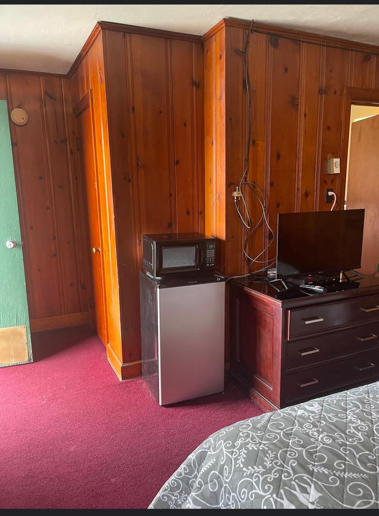 RIDGEWAY INN photo 3