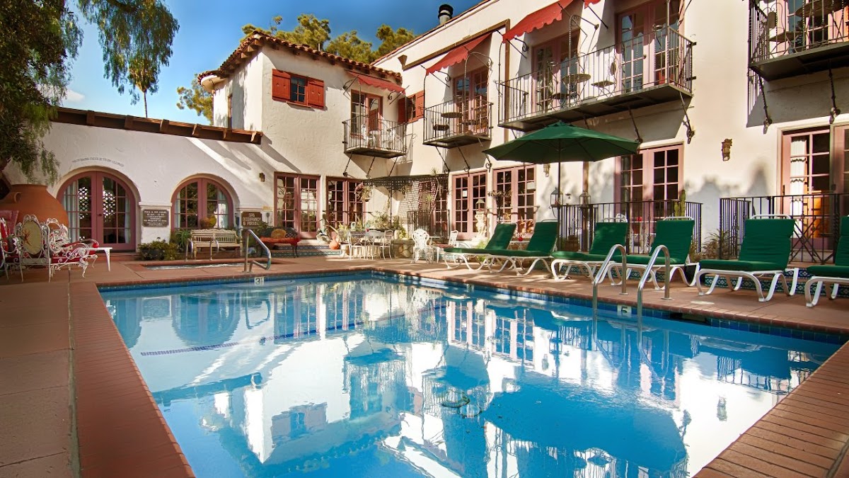 Villa Rosa Inn
