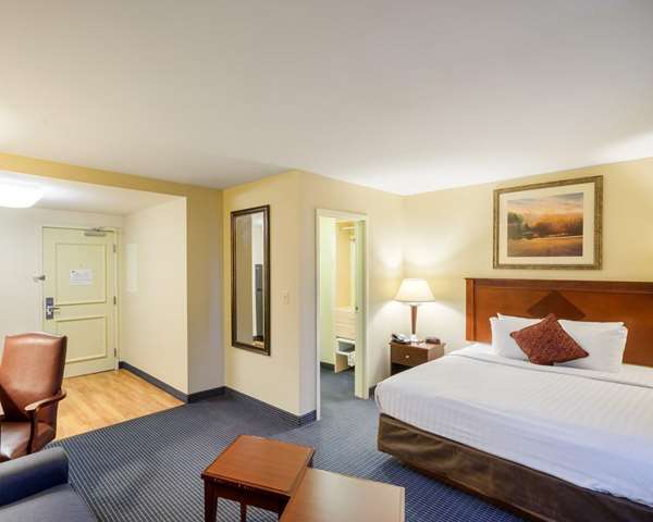 MainStay Suites Dover photo 3