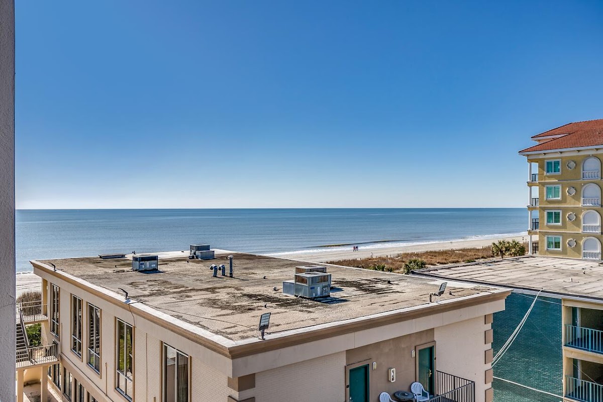 Ocean Crest Inn and Suites photo 3