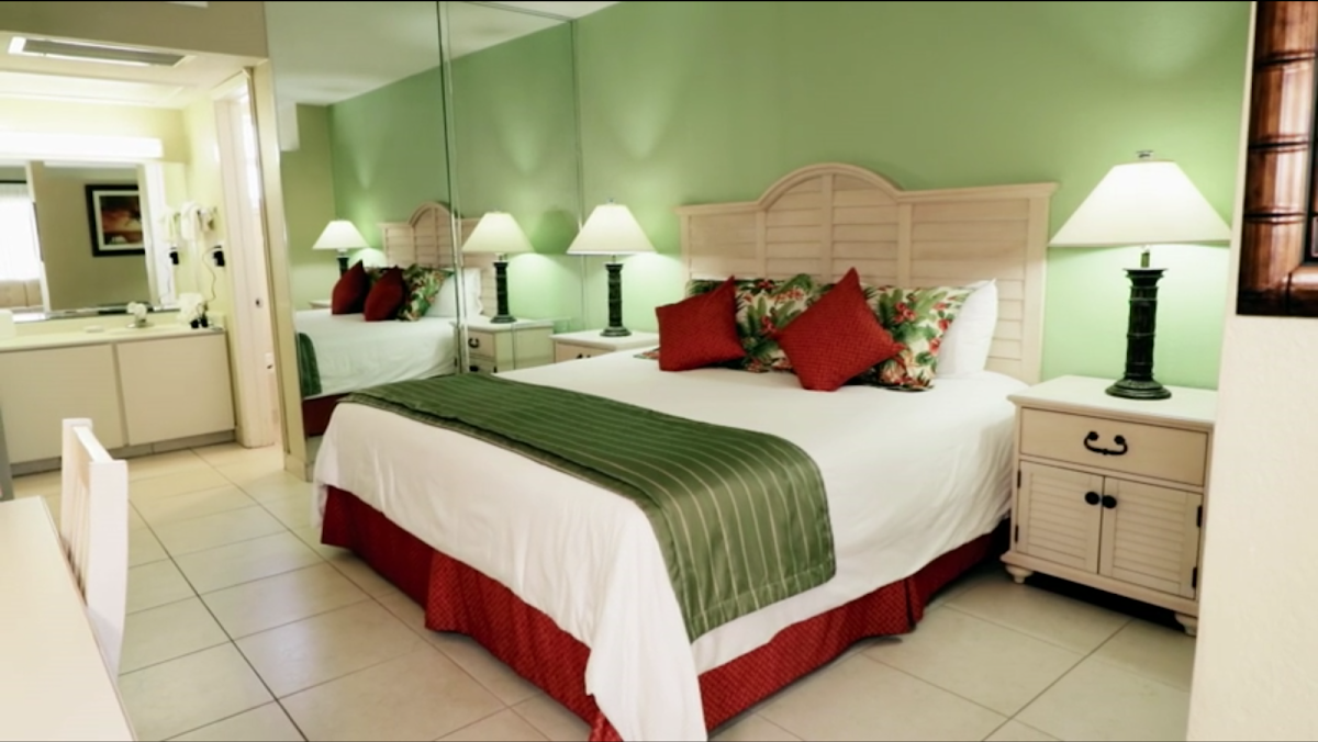 Alden Suites - A Beachfront Resort photo 2