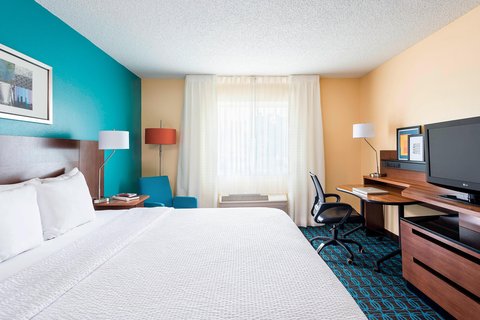 Fairfield by Marriott Inn & Suites Dallas Park Central photo 2