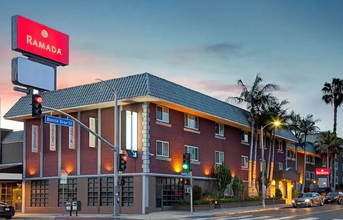 The Live Hotel