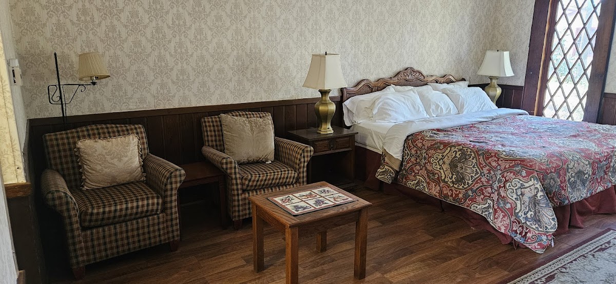 Vintage Inn at The Country Squire photo 2