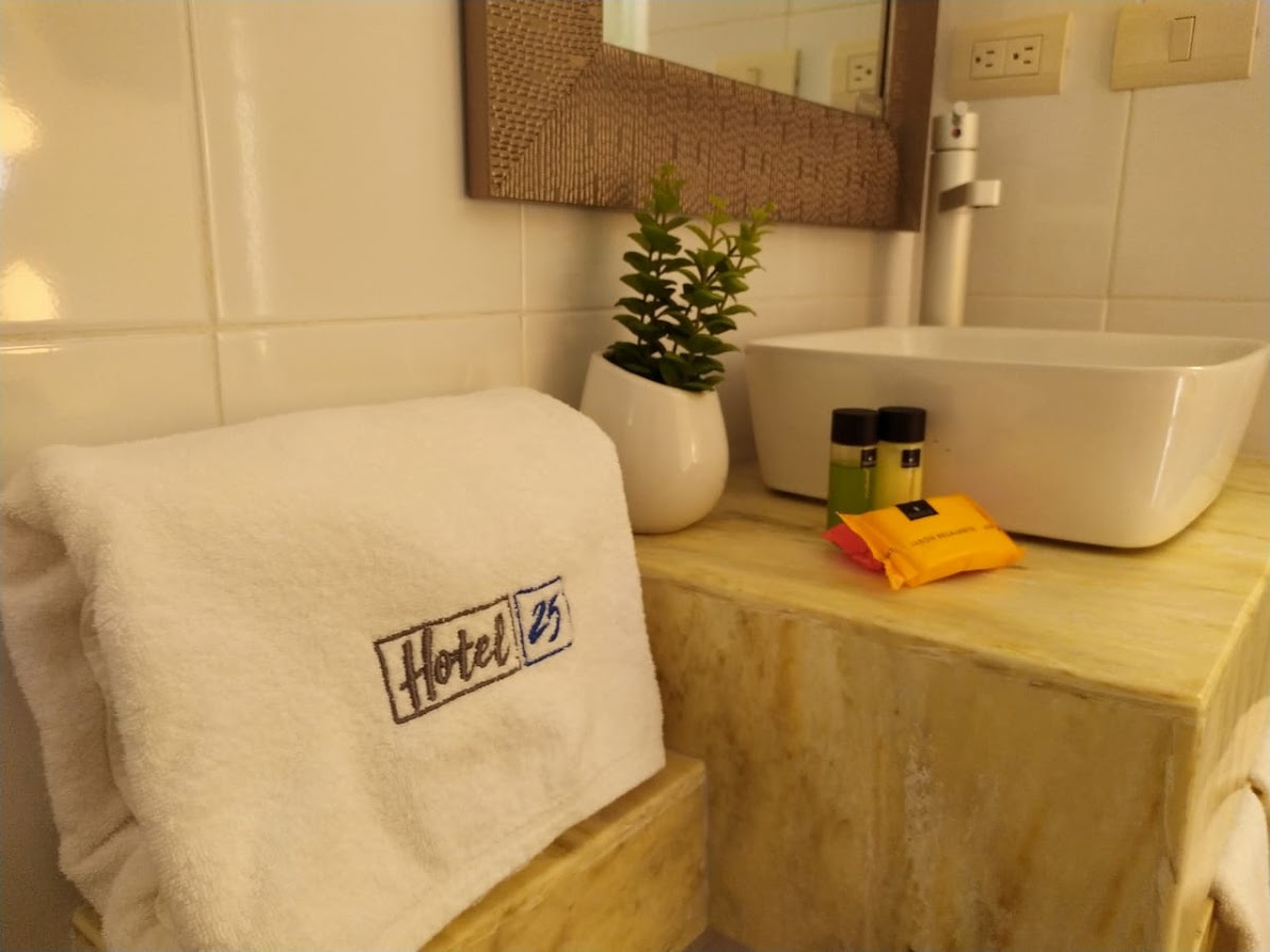 Hotel 25 photo 3