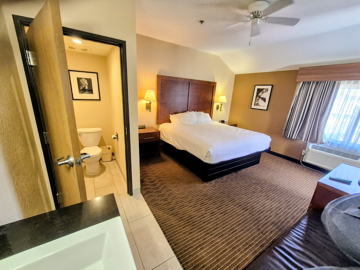 Red Roof Inn San Antonio - Airport photo 2