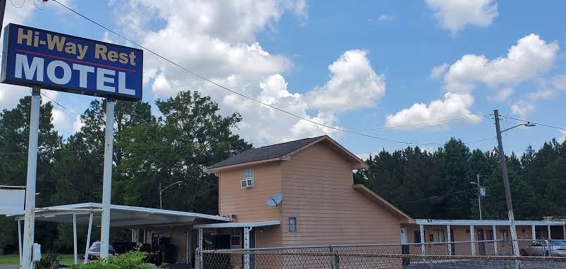 HI-WAY REST MOTEL
