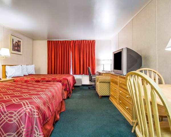 Rodeway Inn & Suites Brunswick near Hwy 1 photo 2