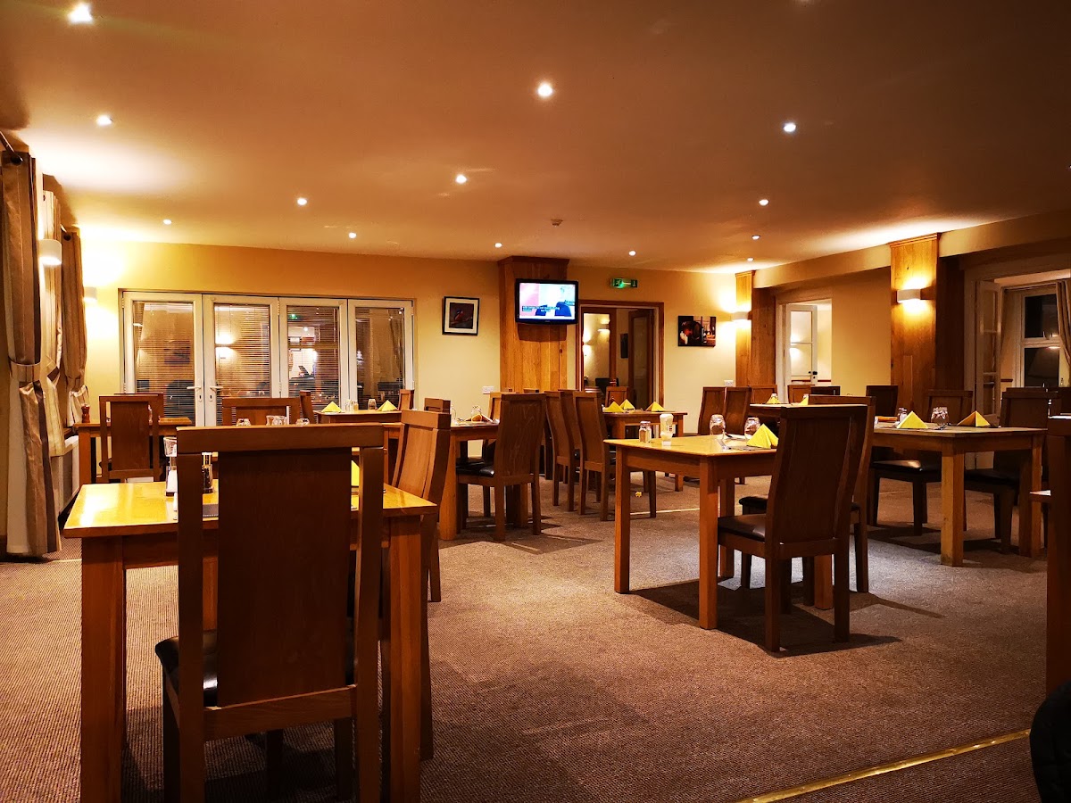 Royal Lodge photo 2